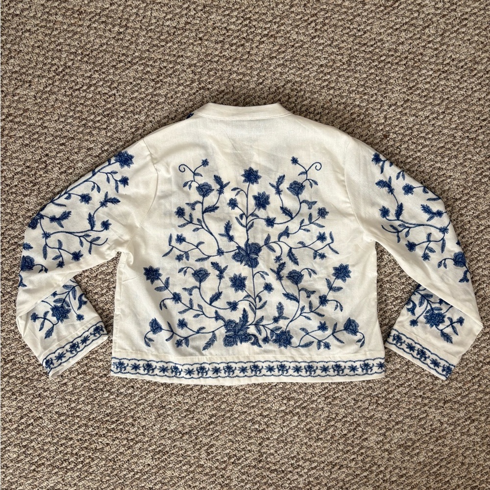 Floral Embroidered White and Blue Women's Blazer- Liv Los Angeles- M - Picture 2 of 5